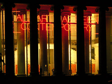 Foto Nationalgallerie bei Nacht