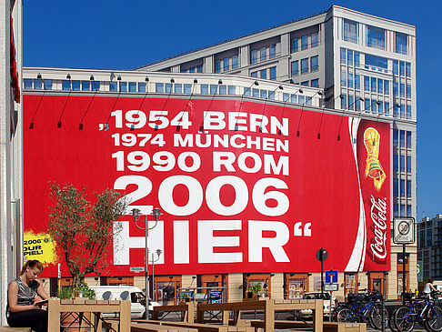 Coca-Cola Werbung Fotos